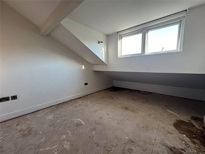 1 Bedroom Flat For Sale In Halifax Road, Ripponden, Sowerby Bridge, West Yorkshire, HX6