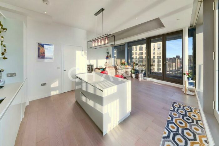 3 Bedroom Penthouse To Rent In Hope Street, London City Island, London, E14
