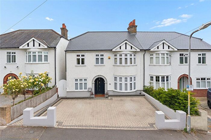 4 Bedroom Semi-Detached House For Sale In Leith Park Road, Gravesend, Kent, DA12