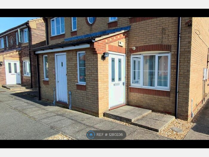 1 Bedroom Flat To Rent In Lancaster Drive, South Killingholme, Immingham, DN40