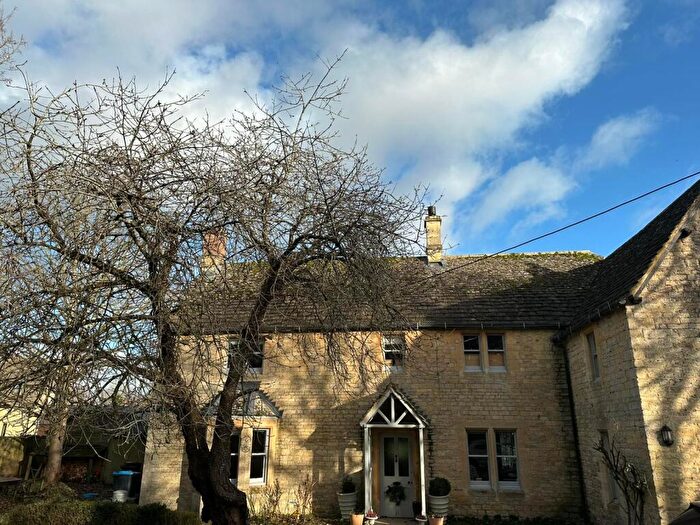 4 Bedroom Detached House To Rent In Bedwells Farmhouse, OX29