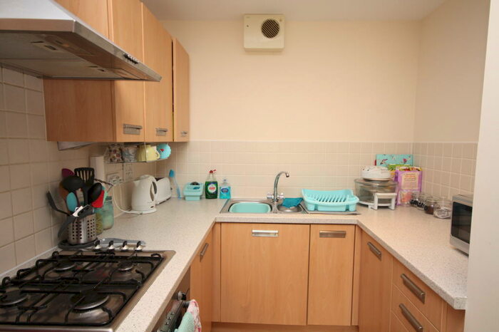 2 Bedroom Flat To Rent In Merkland Lane, Pittordrie, Aberdeen, AB24