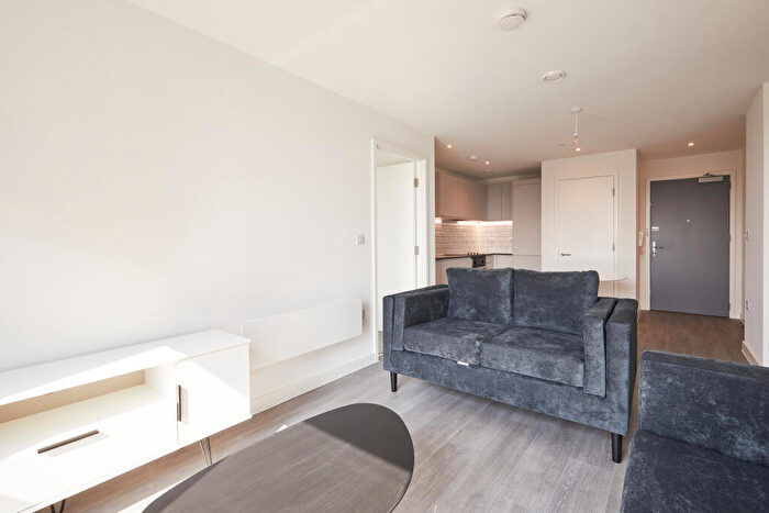 2 Bedroom Apartment To Rent In Talbot Road, Old Trafford, M16