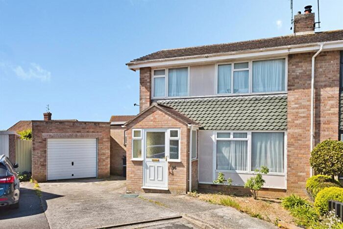 3 Bedroom Semi-Detached House For Sale In Legion Road, Yeovil, BA21