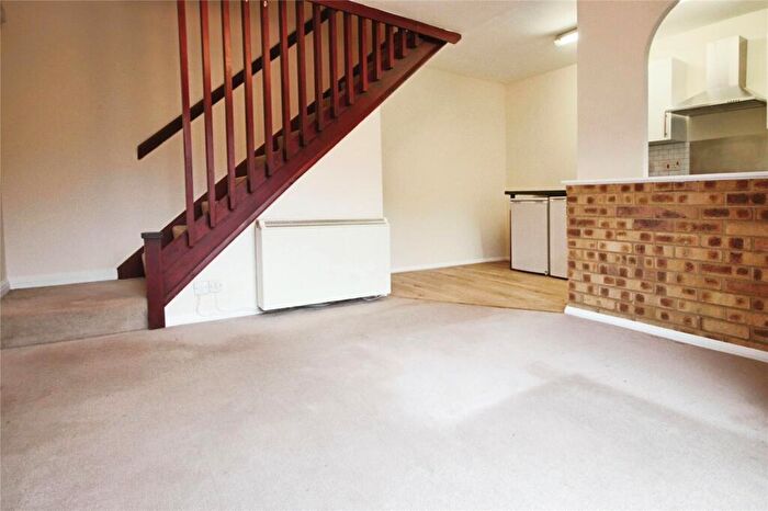 1 Bedroom End Of Terrace House To Rent In Tarnbrook Way, Bracknell, Berkshire, RG12