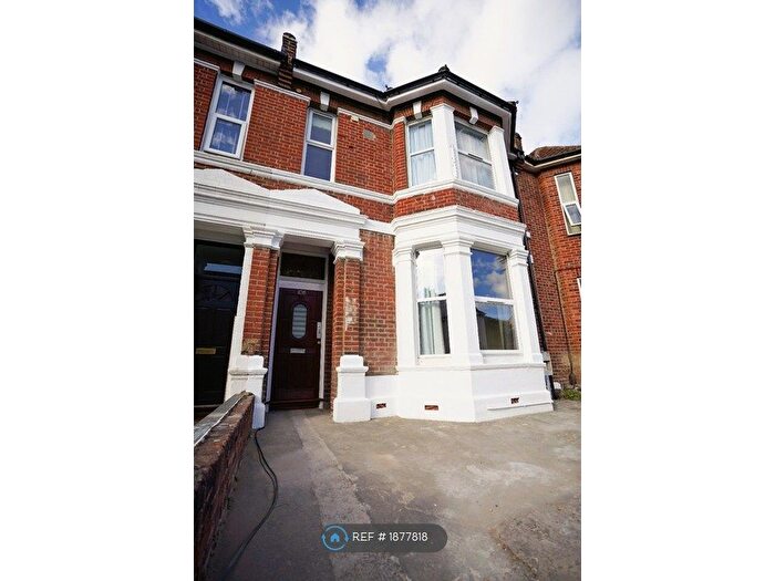 7 Bedroom Terraced House To Rent In Bernard Street, Southampton, SO14