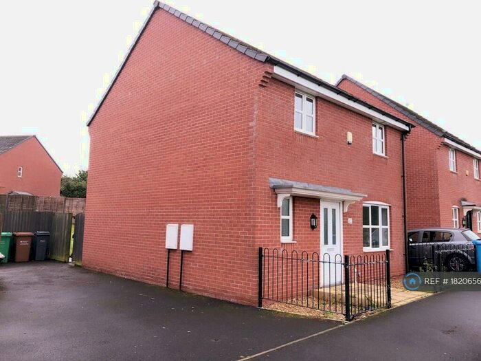 4 Bedroom Detached House To Rent In Flemish Crescent, Manchester, M18
