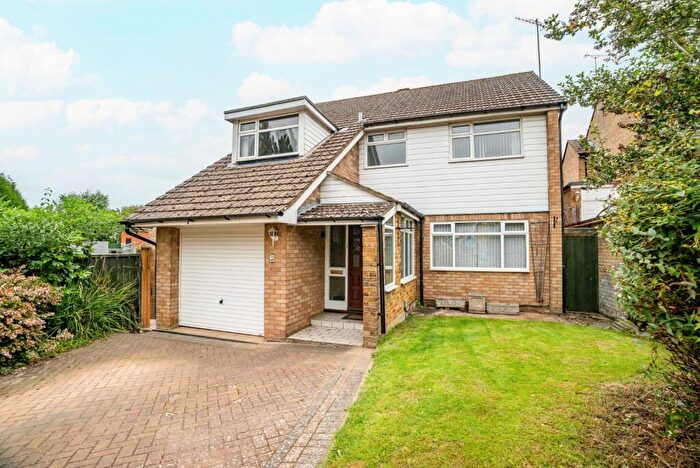 4 Bedroom Detached House For Sale In Field View Rise, Bricket Wood, St. Albans, Hertfordshire, AL2