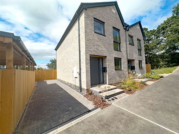 3 Bedroom Terraced House To Rent In Exeter, Devon, EX4