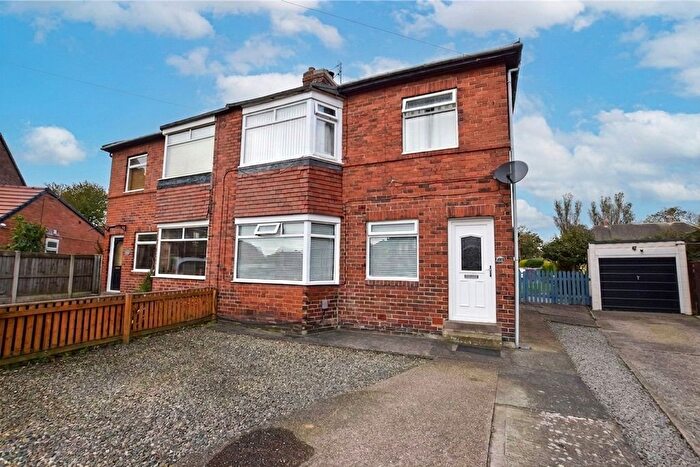 2 Bedroom Flat To Rent In Burghley Road, Gateshead, NE10
