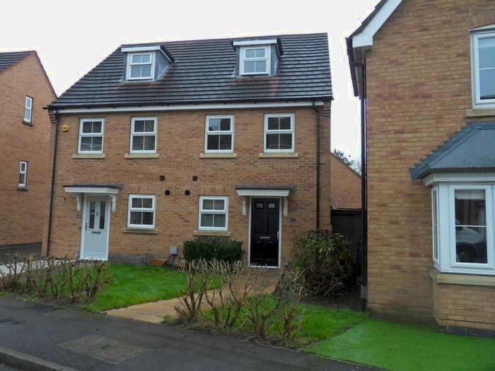 3 Bedroom Semi-Detached House To Rent In Trinity Way, Heanor, DE75