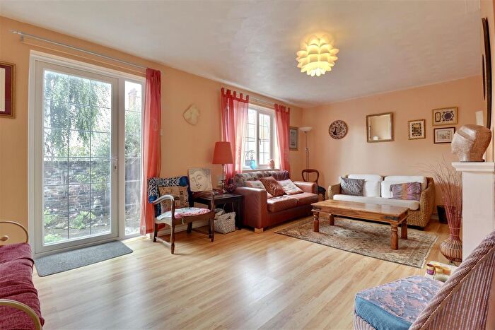 2 Bedroom Semi-Detached House For Sale In Sussex Place, Southsea, PO5