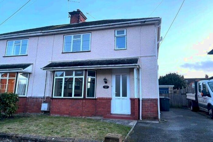 3 Bedroom Property To Rent In Dallas Road, Chippenham, SN15