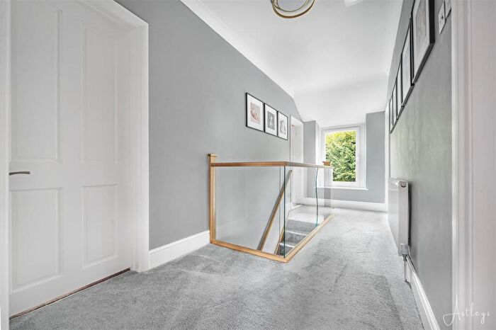 5 Bedroom Detached House For Sale In Newton, Swansea, SA3