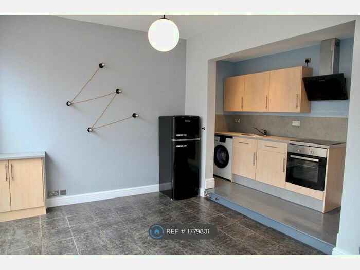 1 Bedroom Flat To Rent In Sparrow Hill, Loughborough, LE11