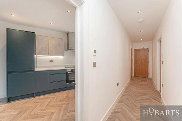 2 Bedroom Flat For Sale In Flat, Eastern Escape House, Dagmar Road, N4