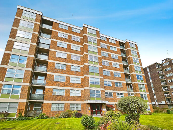 2 Bedroom Flat To Rent In Mandalay Court, London Road, Patcham, BN1