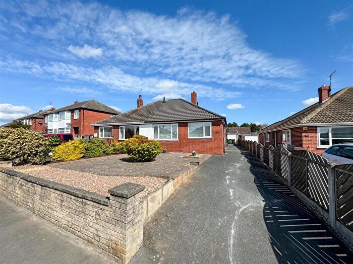 2 Bedroom Semi-Detached Bungalow For Sale In Fleet Lane, Oulton, Leeds, West Yorkshire., LS26
