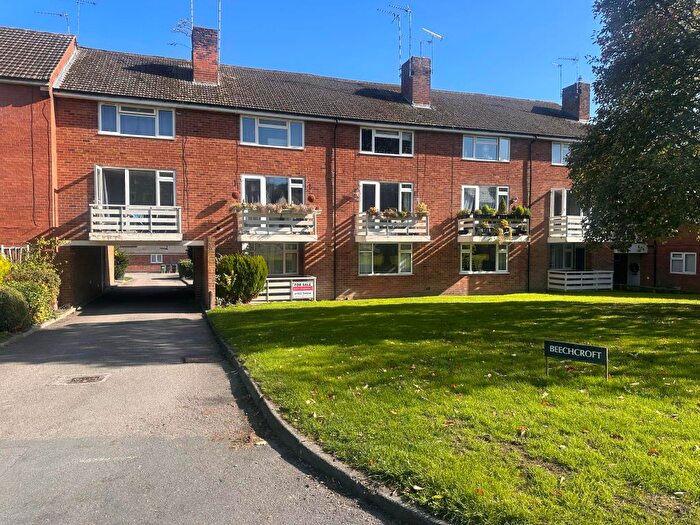 2 Bedroom Flat For Sale In Beechcroft, Henley-In-Arden, B95