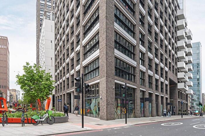 3 Bedroom Flat For Sale In New Drum Street, Abridge, London, E1