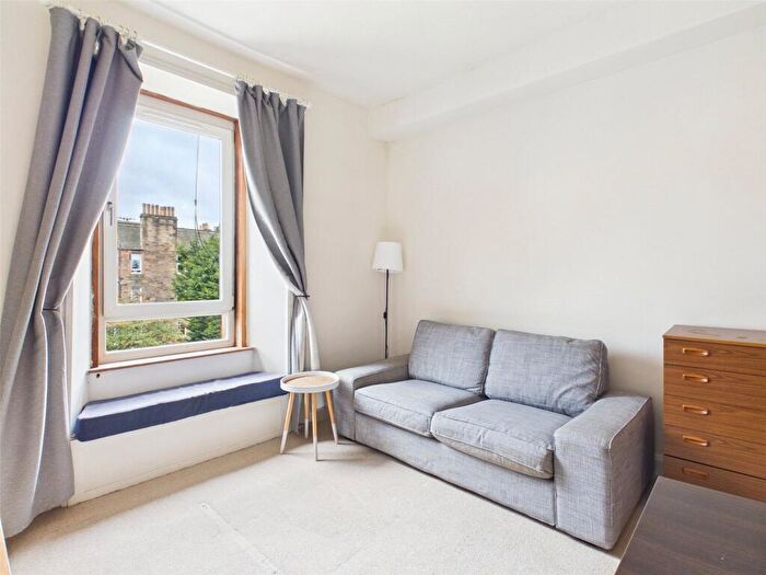 1 Bedroom Apartment To Rent In Murdoch Terrace, Edinburgh, Midlothian, EH11