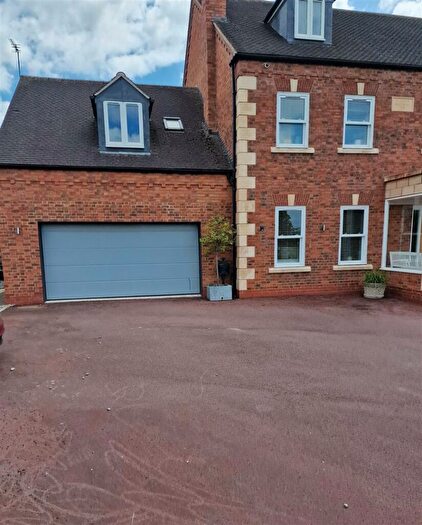 1 Bedroom Flat To Rent In Evesham Road, Dodwell, CV37