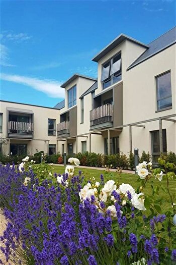 1 Bedroom Retirement Property To Rent In Steepleton Court, GL8