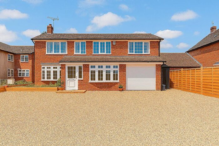 5 Bedroom Detached House For Sale In Tring, Herts, HP23