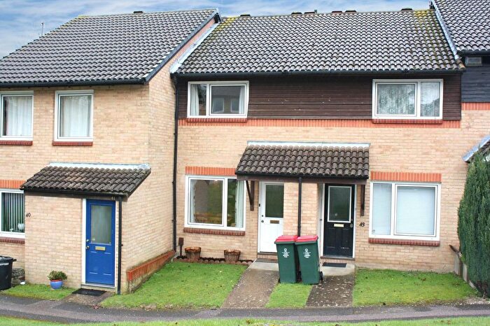 2 Bedroom Property To Rent In Sissinghurst Close, Pound Hill, Crawley, West Sussex., RH10