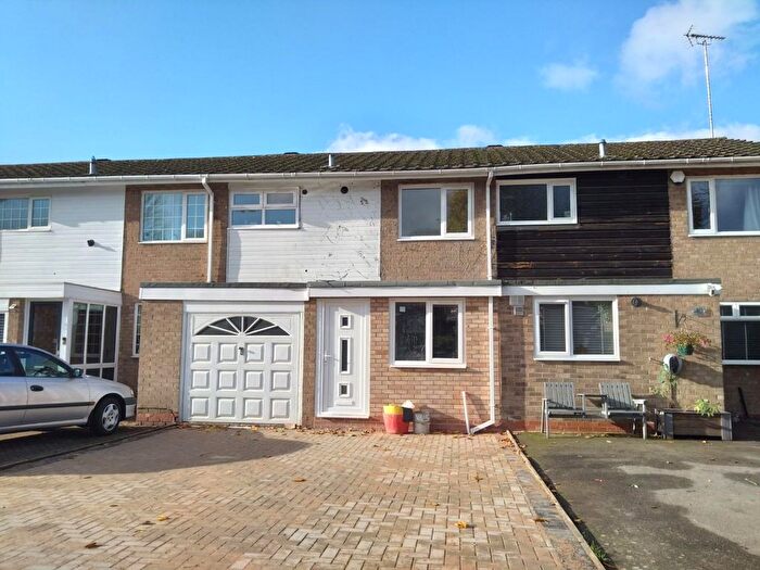 3 Bedroom Terraced House To Rent In Banbrook Close, Solihull, B92