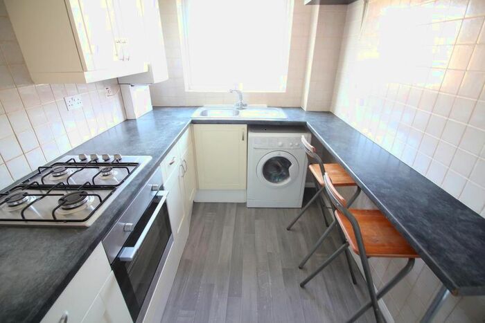 1 Bedroom Flat To Rent In Makepeace Road, Northolt UB5