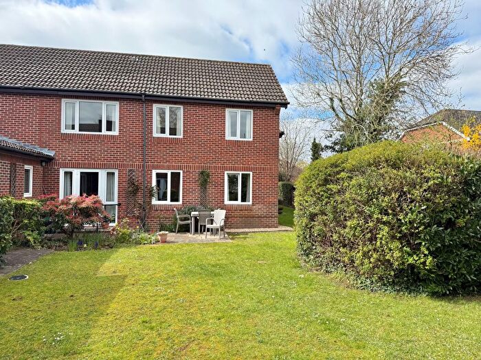2 Bedroom Flat For Sale In Terrace Road South, Binfield, RG42