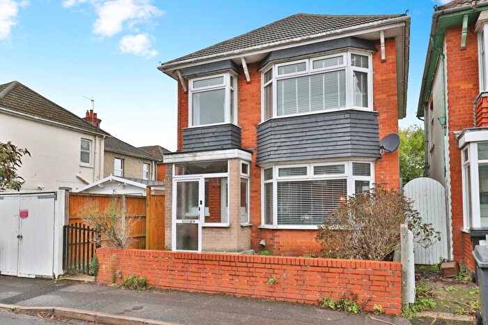 3 Bedroom Detached House For Sale In Somerley Road, Winton, Bournemouth, Dorset, BH9