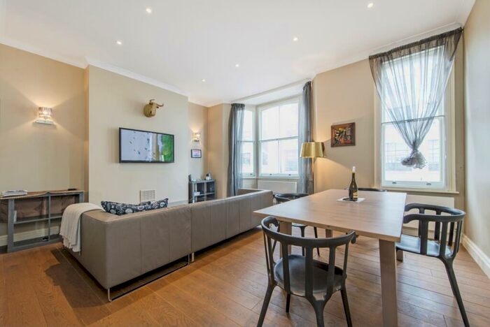 4 Bedroom Flat To Rent In Farringdon Road Clerkenwell, EC1R
