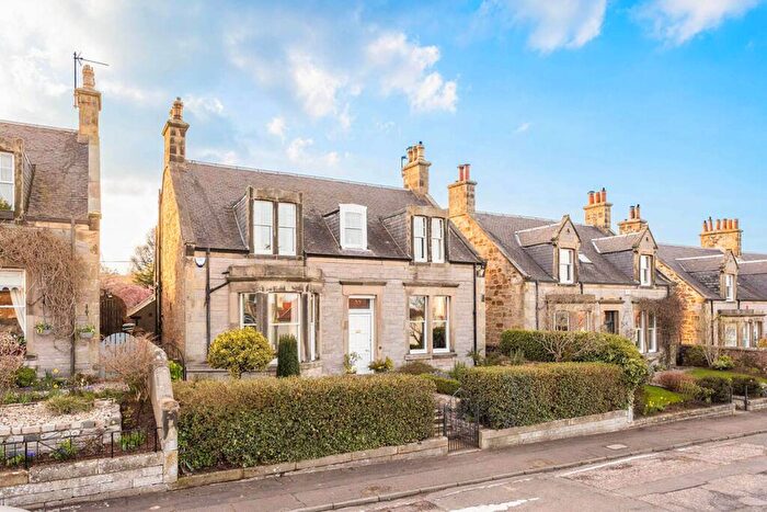 3 Bedroom Detached House For Sale In Alnwickhill Road, Liberton, Edinburgh, EH16