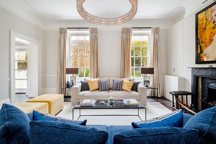 4 Bedroom Flat To Rent In Addison Road, London, W14