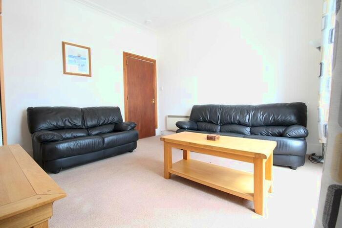 1 Bedroom Flat To Rent In Hardgate, First Floor Right, AB11