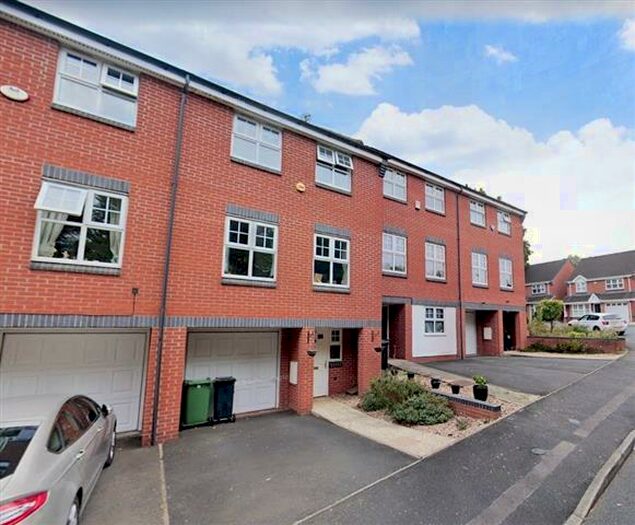 3 Bedroom House To Rent In Fieldfare Road, Stourbridge, DY9