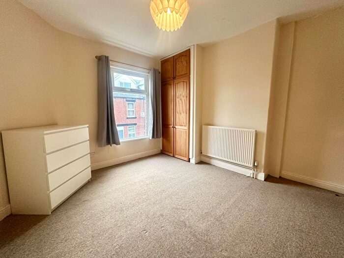 2 Bedroom Terraced House To Rent In Neill Road, Sheffield, S11