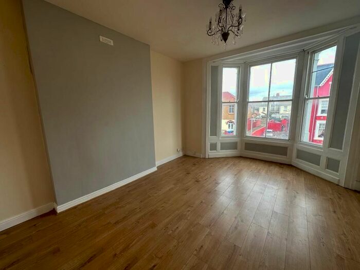 1 Bedroom Flat To Rent In Conwy Street, Rhyl, LL18
