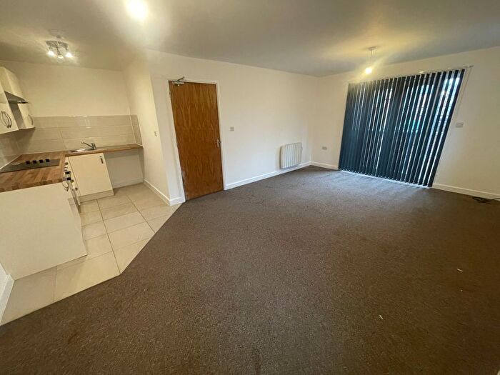 2 Bedroom Flat To Rent In Pool Road, Leicester, LE3
