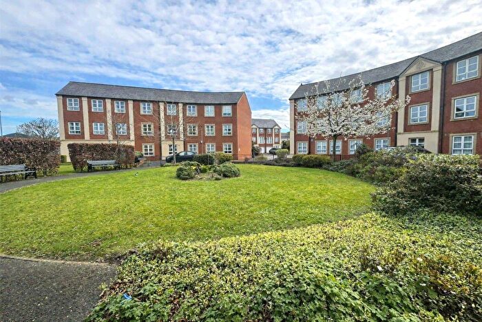 2 Bedroom Flat For Sale In Martins Court, York, North Yorkshire, YO26