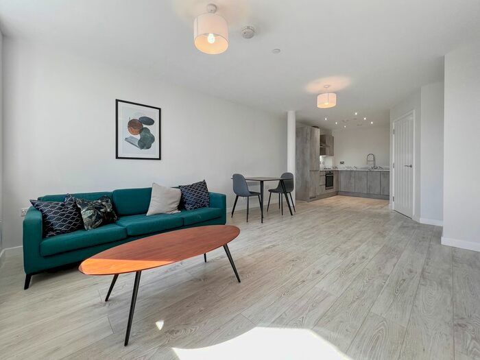 1 Bedroom Flat To Rent In Block E, Victoria Riverside, Leeds City Centre, LS10