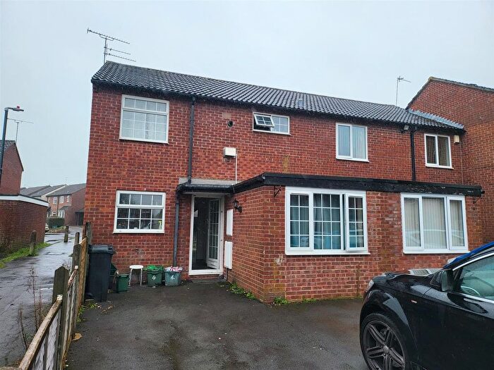 5 Bedroom Semi Detached House To Rent In Chevening Close, Stoke Gifford, Bristol, BS34
