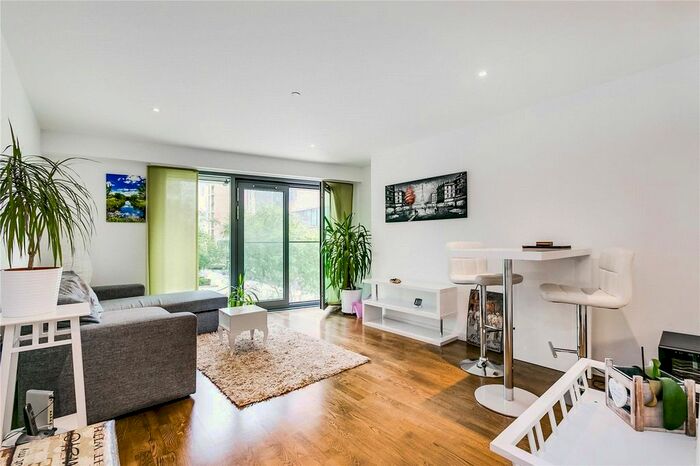 1 Bedroom Flat To Rent In Eastfields Avenue, Wandsworth, SW18