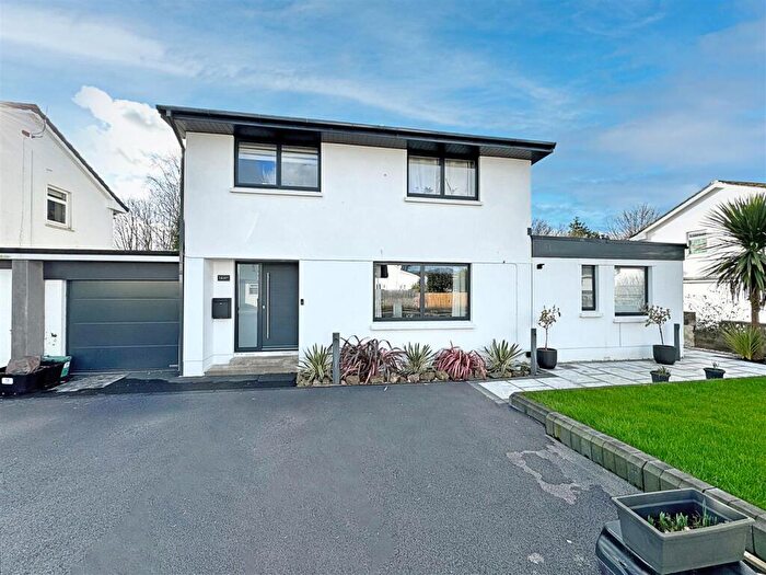 4 Bedroom Link Detached House For Sale In Orchard Road, Wrafton, Braunton, EX33