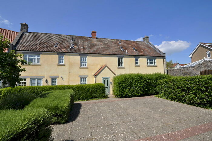 3 Bedroom Apartment To Rent In Ostrey Mead, BS27