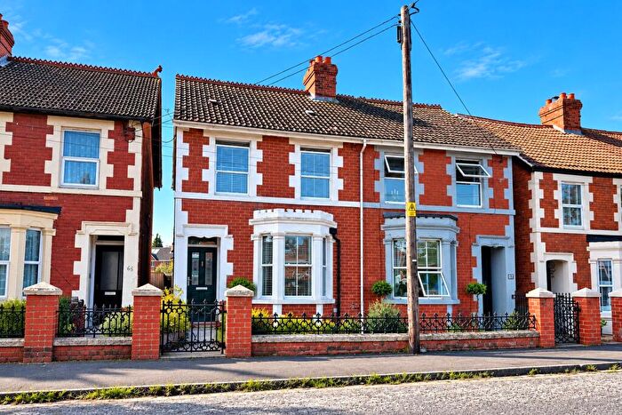 3 Bedroom Semi-Detached House For Sale In Station Road, Westbury, BA13