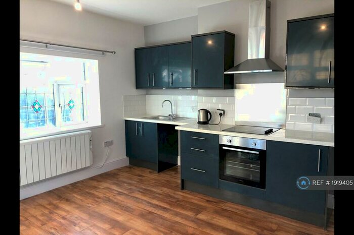 1 Bedroom Flat To Rent In Himley Road, Dudley, DY1