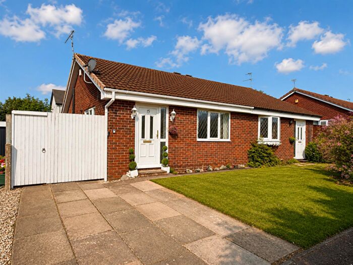 2 Bedroom Semi-Detached Bungalow For Sale In Copeland Close, Wirral, CH61